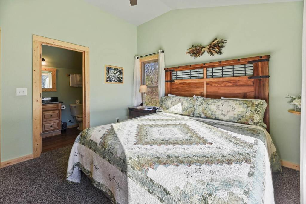 Walnut Ridge Cabin. Sleeps 7-11! Hot Tub, Pool Table, Minutes To Downtown Gatlinburg! Εξωτερικό φωτογραφία